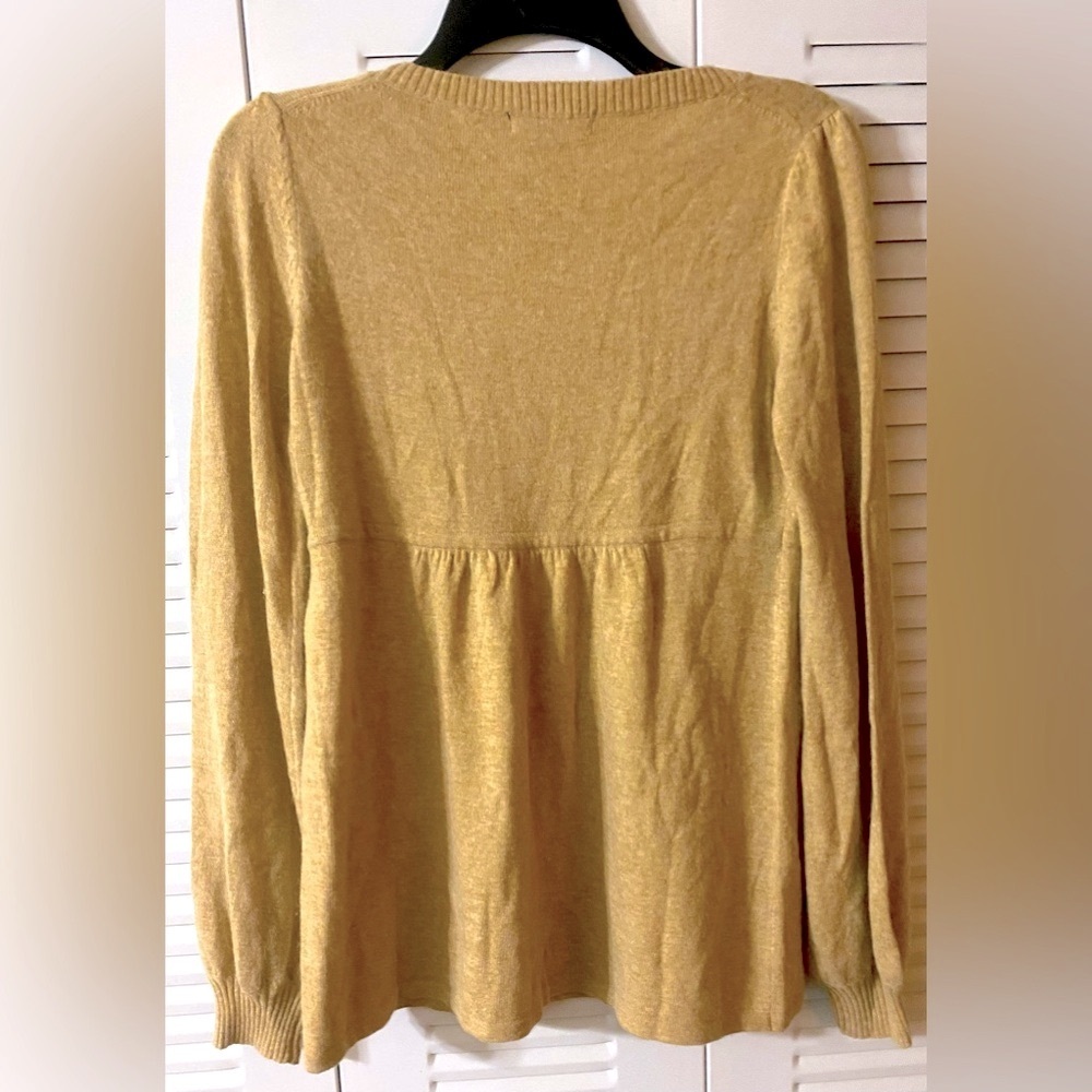 NWOT BCBG MaxAzria Crewneck Sweater, Neutral, Angora, Wool, Sz L, Peasant top - Picture 9 of 15